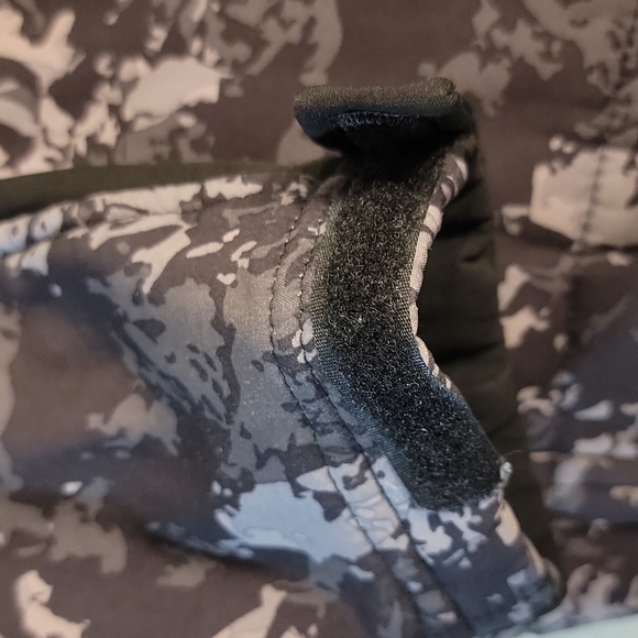 𝅺magellan Outdoors camo jacket size medium - Picture 5 of 13